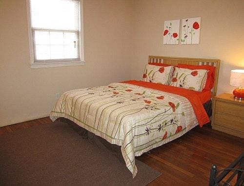 5th image of 6816 Lawrence Ave