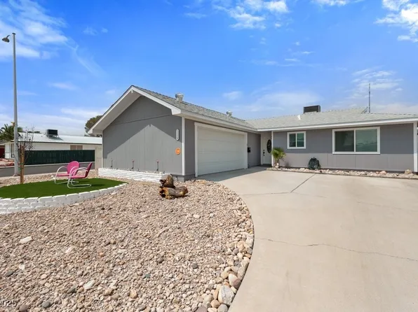 120 Candlelight St, Las Vegas, NV 89145