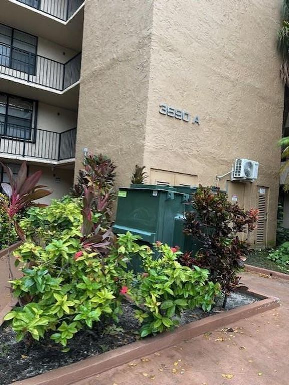 3590 Blue Lake Drive #305, Pompano Beach