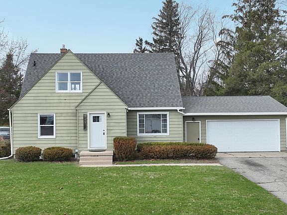2nd image of 1524 Ridge Rd