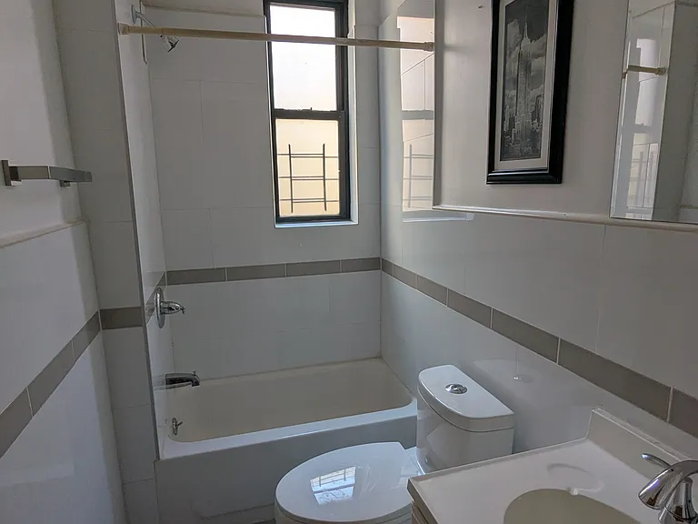 640 W 139th St #26 — Photo 8