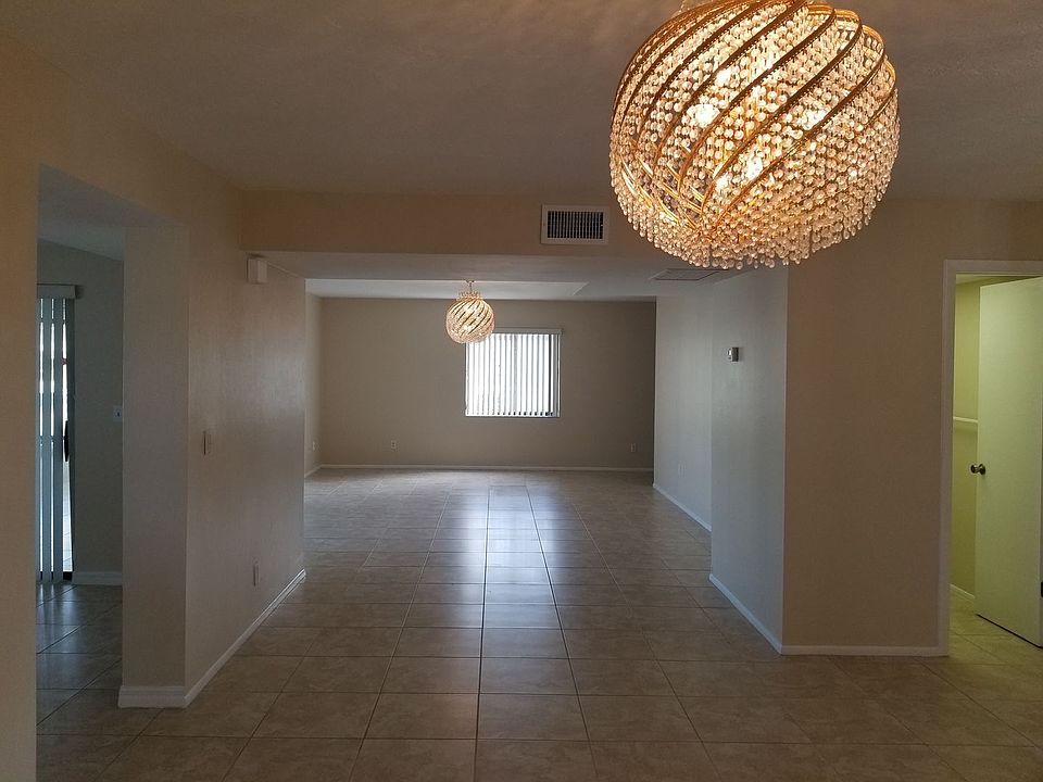 1st image of 1221 SE 46th Ln APT L