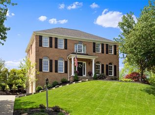 2114 W Grove Dr, Gibsonia, PA 15044