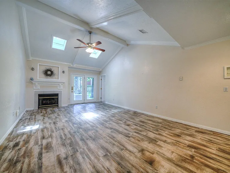 9 Oldstream Ct — Photo 10