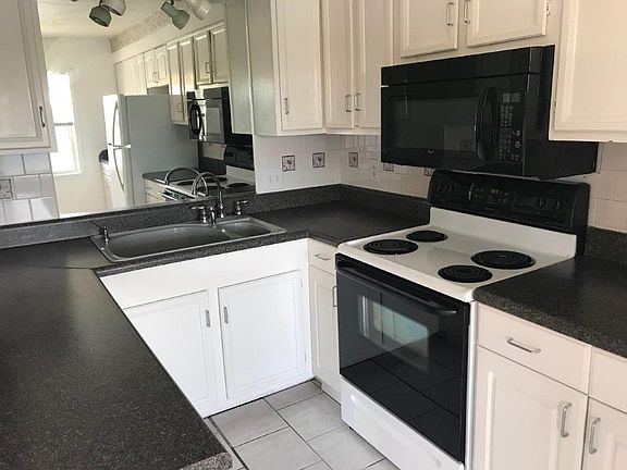 5th image of 615 W Ocean View Ave APT A