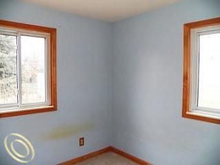 4th image of 4276 Beach St