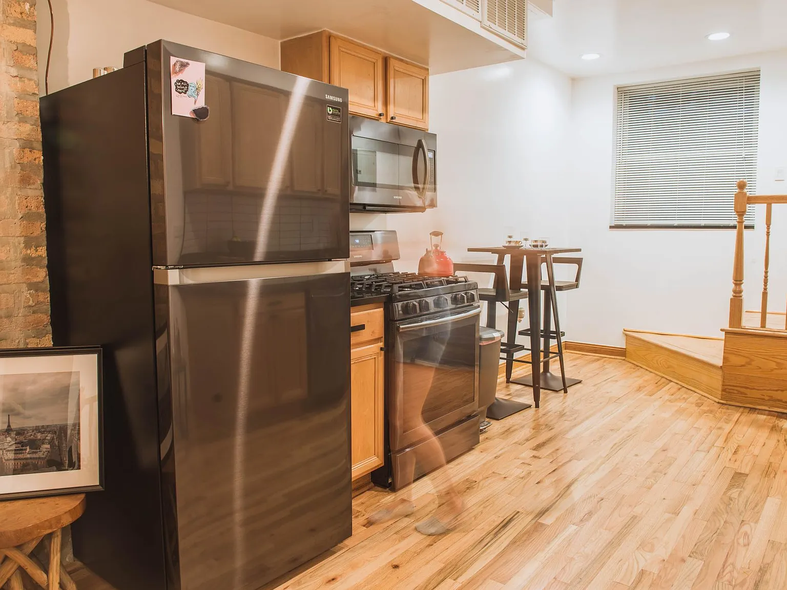 2735 W Le Moyne St — Photo 4
