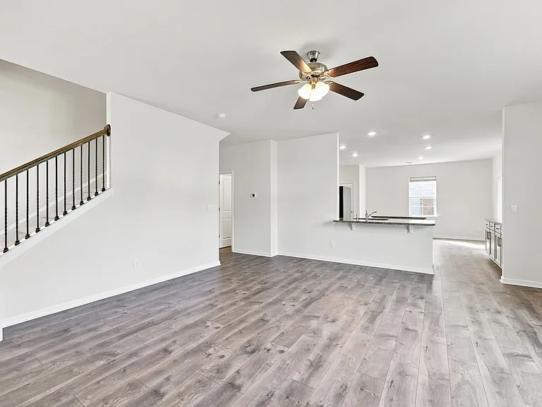 2509 Summersby Dr — Photo 16