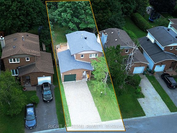 2nd image of 161 Pheasant Run Dr