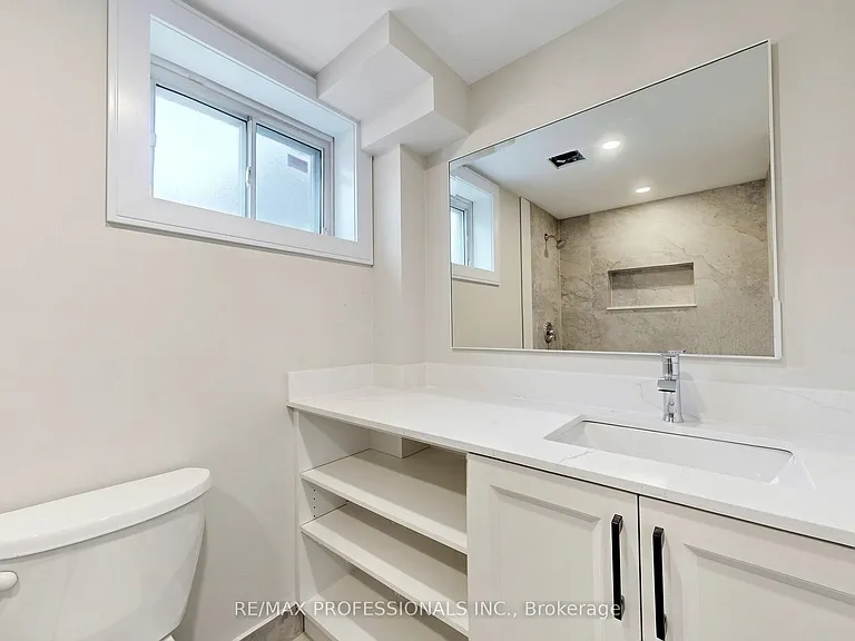 25 Carsbrooke Rd — Photo 36