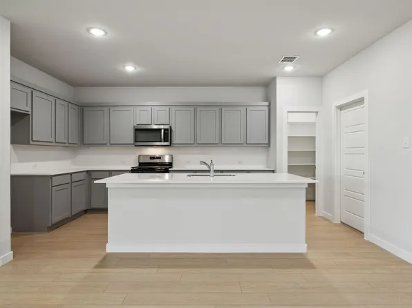 2015 Sunshining Rd, Princeton, TX 75407