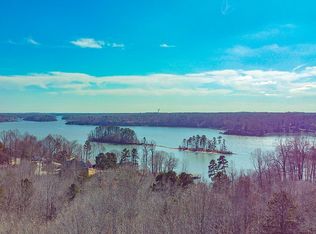 118 High Lake Dr, Statesville, NC 28677