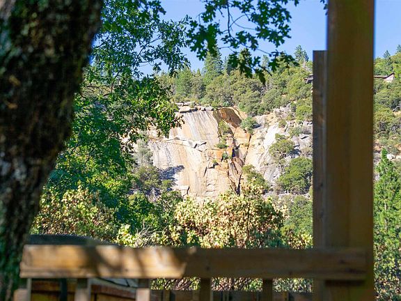 4th image of 22148 Crystal Falls Dr