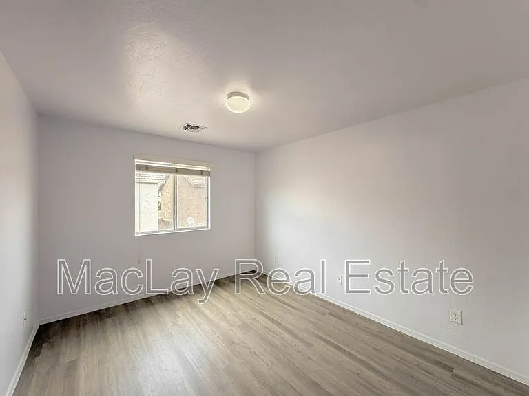 5216 W Albeniz Pl — Photo 14