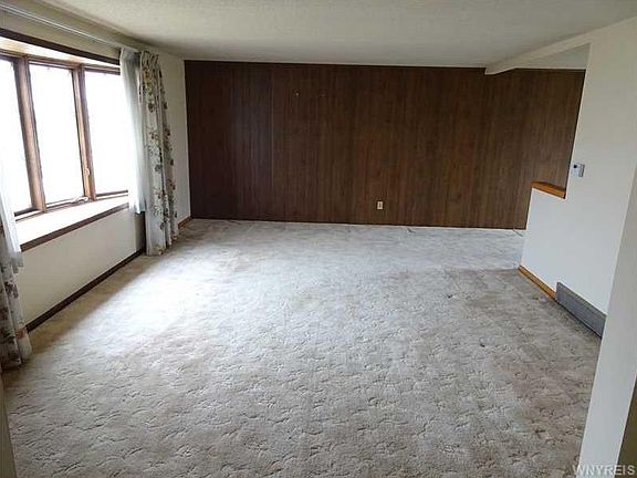 4th image of 38 Leni Ln