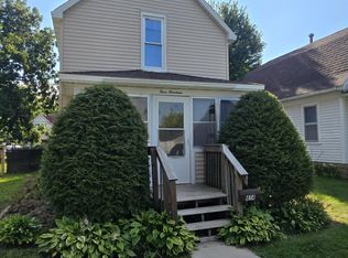 414 S Iowa St, Charles City, IA 50616