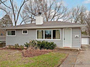 587 Wilshire Ave, Glen Ellyn, IL 60137