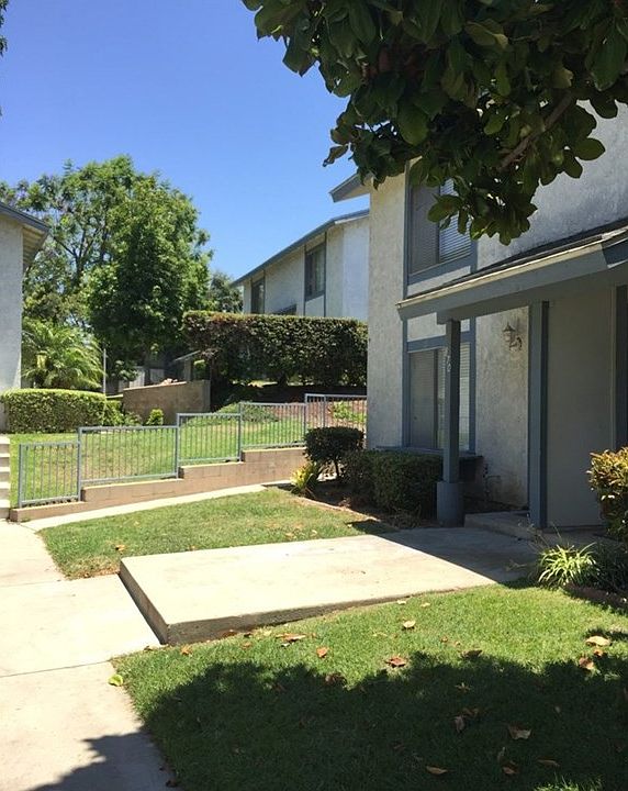 1st image of 870 Windwood Dr