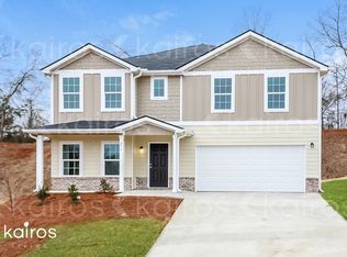 216 Indian River Dr, Jefferson, GA 30549