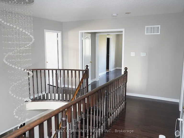 151 Gillett Dr — Photo 14