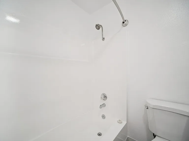 4200 Harbor Blvd — Photo 45