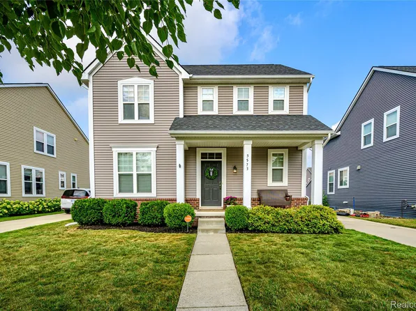 3573 Marais Ave, Royal Oak, MI 48073