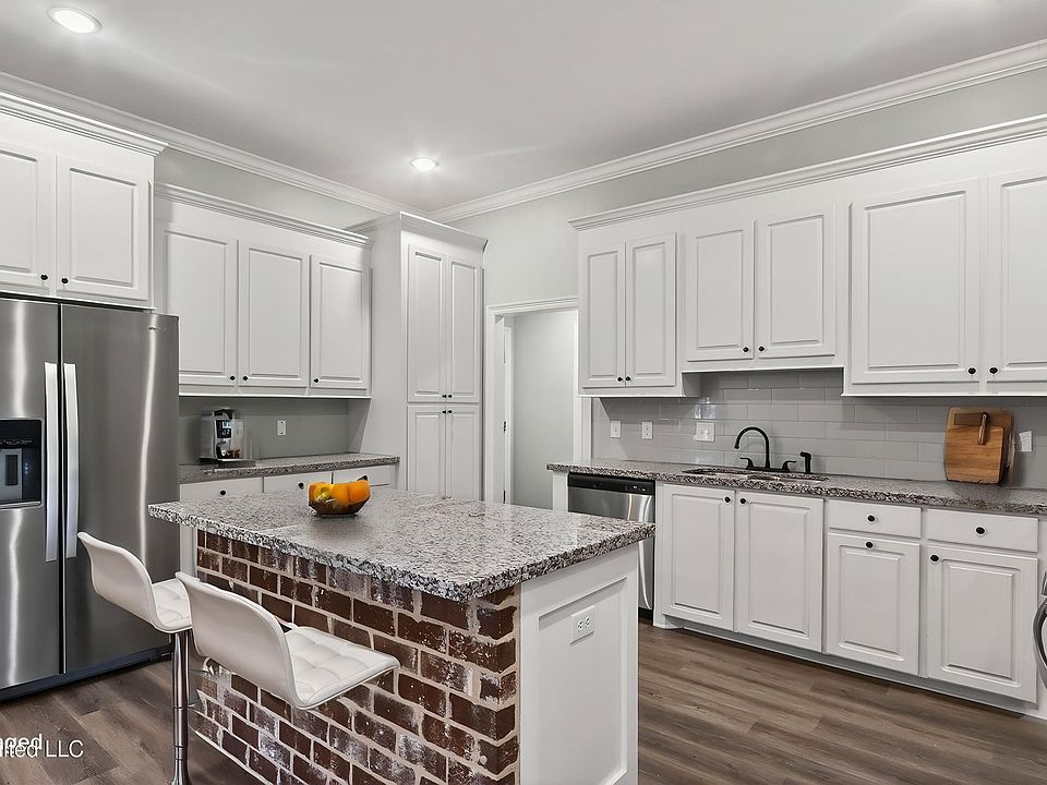 1st image of 133 Richmond Way