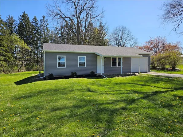 30 Mill St, Oakfield, NY 14125
