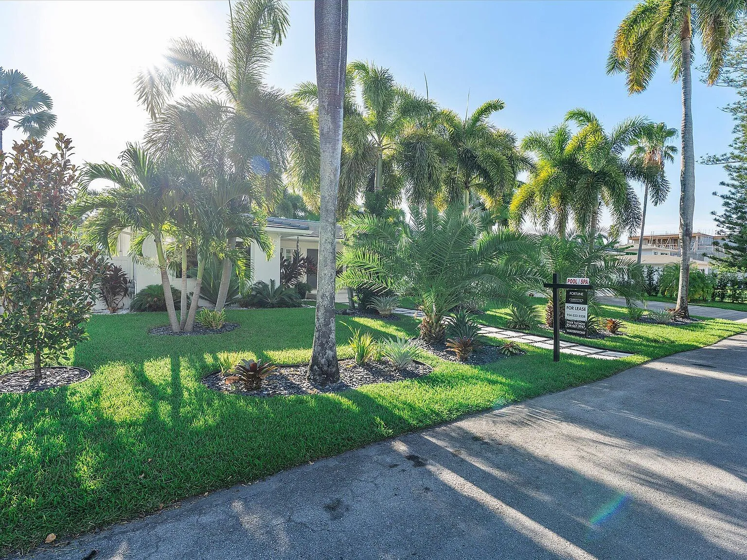 4 bed, 4.5 bath, 2969 sqft, $34,995 — Photo 2