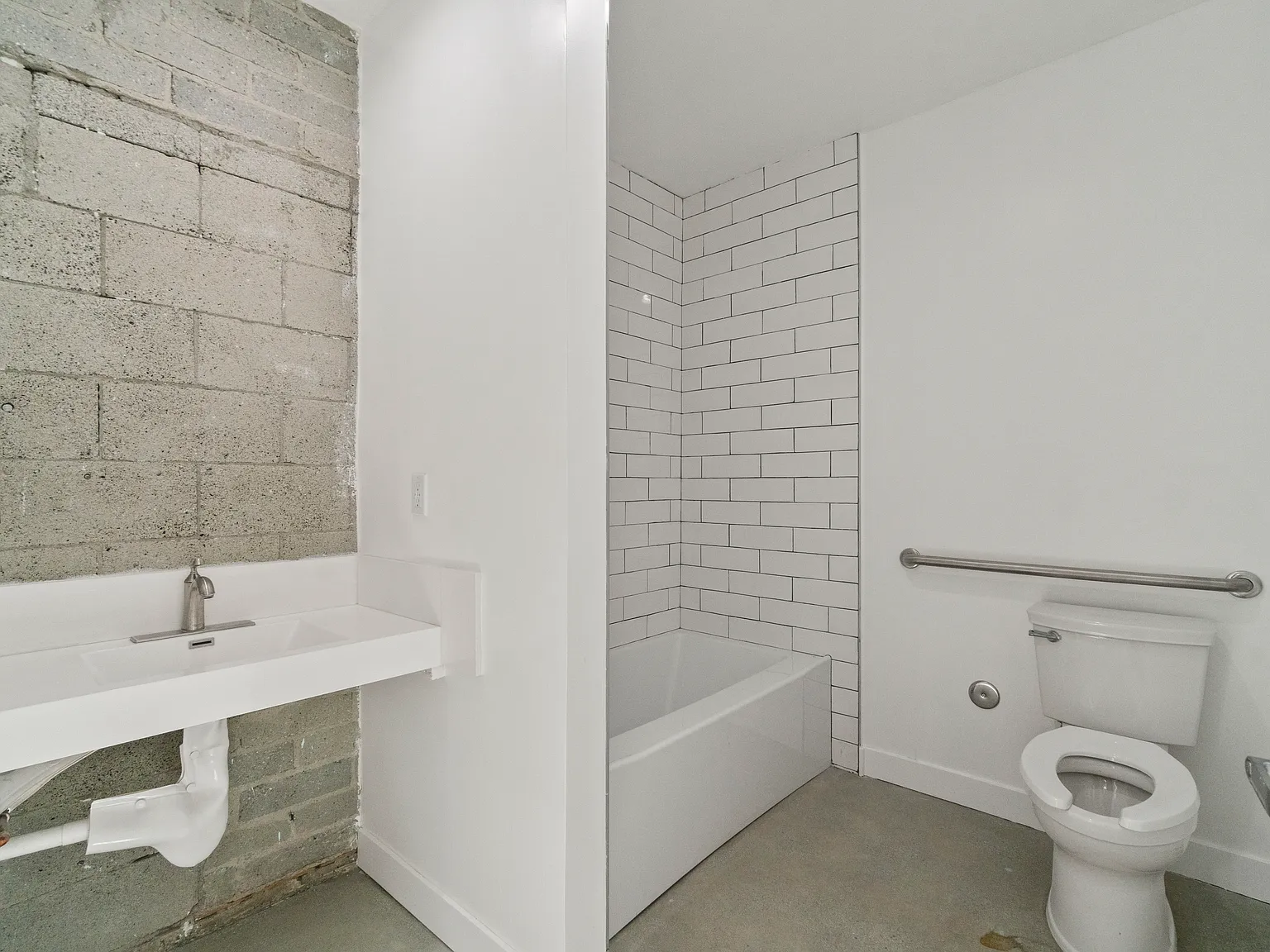 Studio, 1081 sqft, $2,695 — Photo 4
