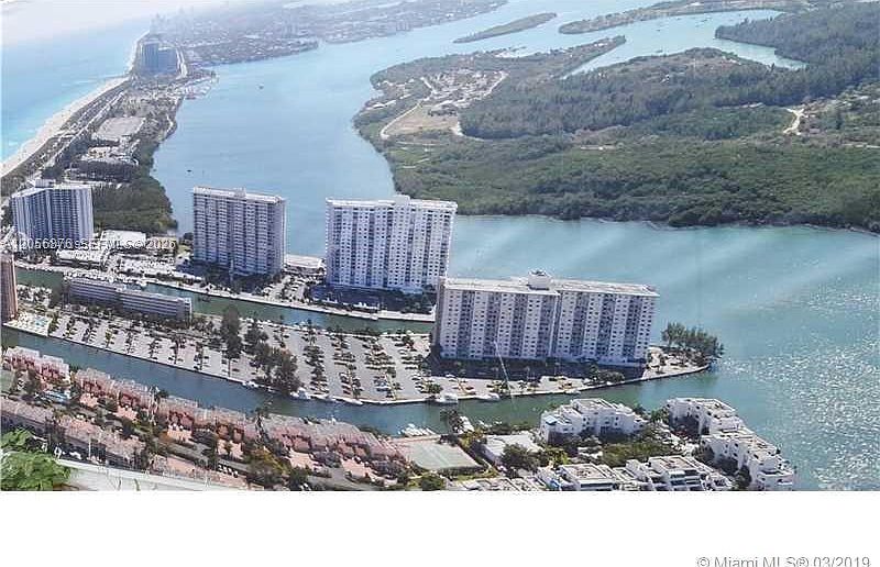 1st image of 300 Bayview Dr APT 207