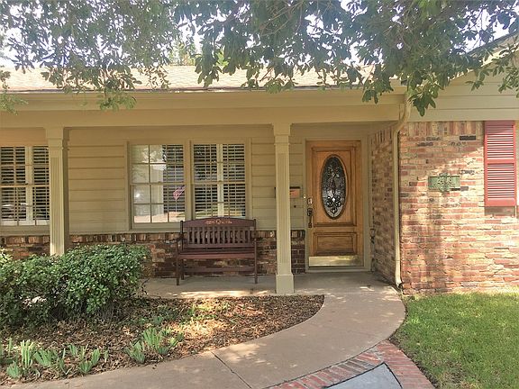 4th image of 2408 Gulf Ave