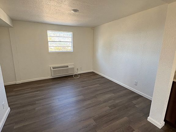 4th image of 2350 Turrentine Dr #287
