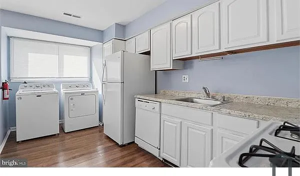 2612 Camberwell Ct — Photo 7