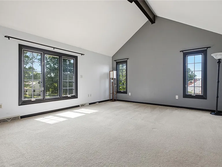 2501 Birchwood Ct — Photo 15