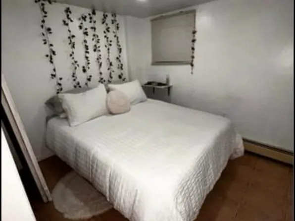 1425 72nd Street image 1 of 5