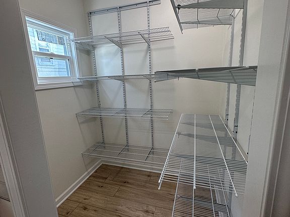 5th image of 1835 Lincoln St #1