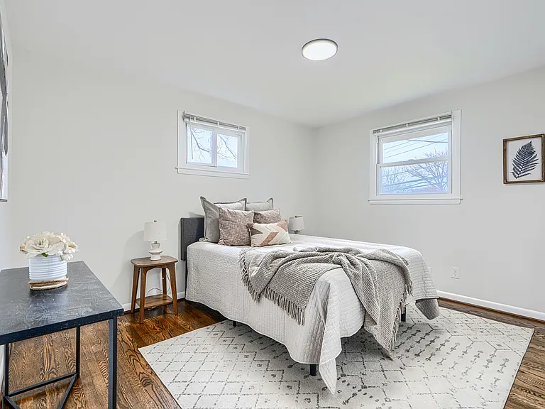 5845 Westwood Ave — Photo 12