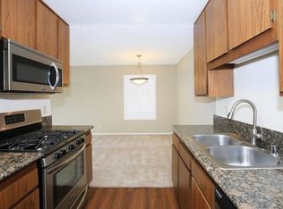 7315 Winnetka Ave APT 207, Winnetka, CA 91306