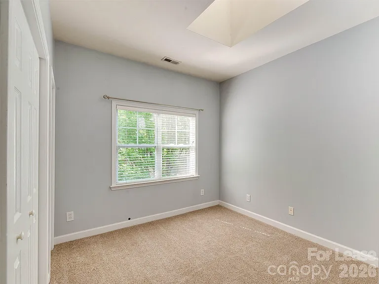 1571 Pecan Ave — Photo 31