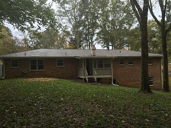 4th image of 1653 Lamancha Dr