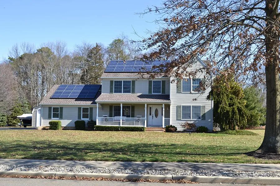 54 Hampshire Ct photo 1