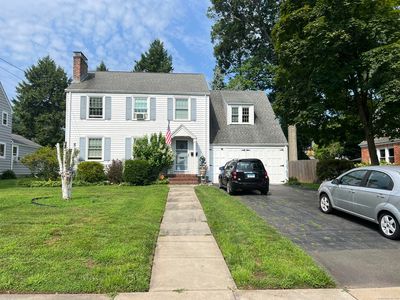 29 Castlewood Road, West Hartford, CT, 06107