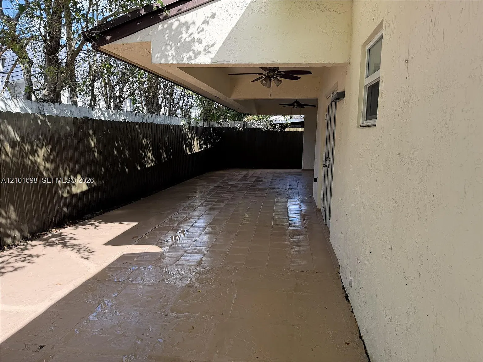 Lena Manor — Photo 3