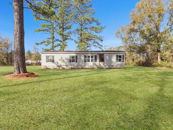 113 Victoria Dr, Odum, GA 31555