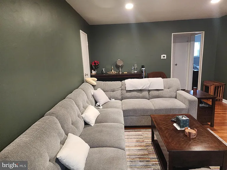 304 South St #A — Photo 4