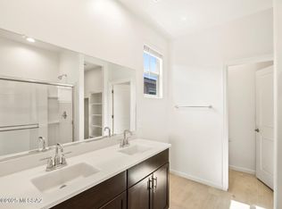 6950 W Sweetshade Ln, Tucson, AZ 85757