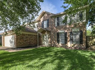 2719 Hot Springs Dr, Pearland, TX 77584