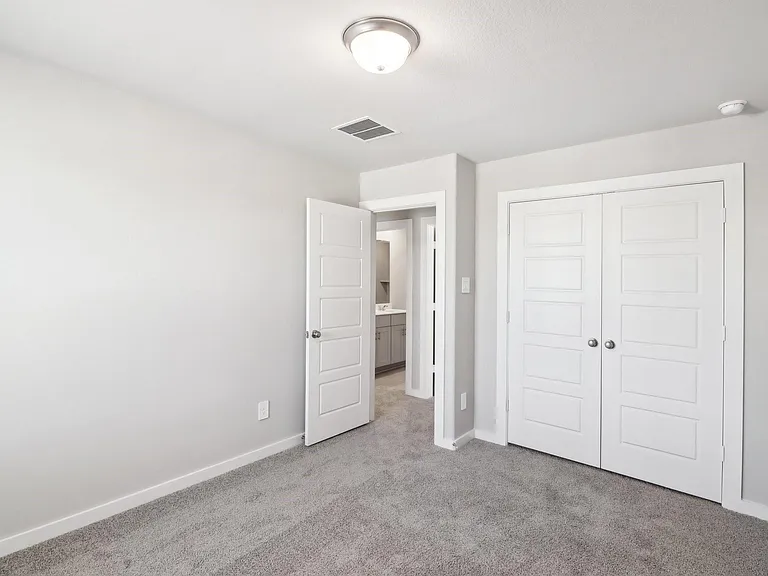 18075 Martin Pines Dr — Photo 29