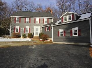 8 Pinehurst Cir, Millbury, MA 01527
